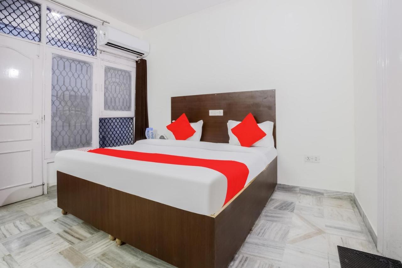 Hotel O Green Villa Nuova Delhi Esterno foto