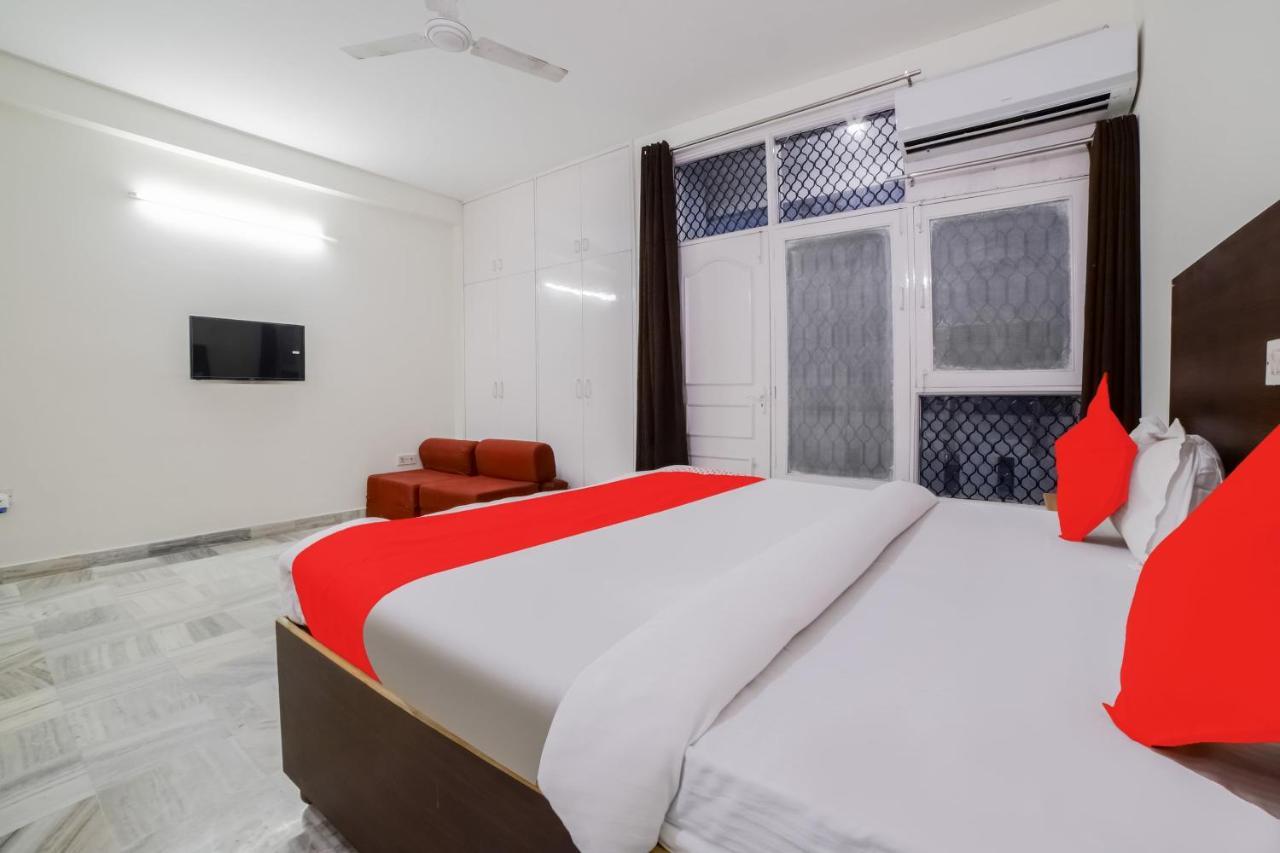 Hotel O Green Villa Nuova Delhi Esterno foto