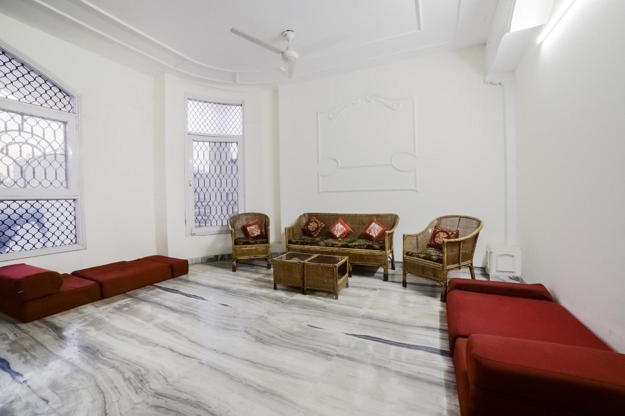 Hotel O Green Villa Nuova Delhi Esterno foto